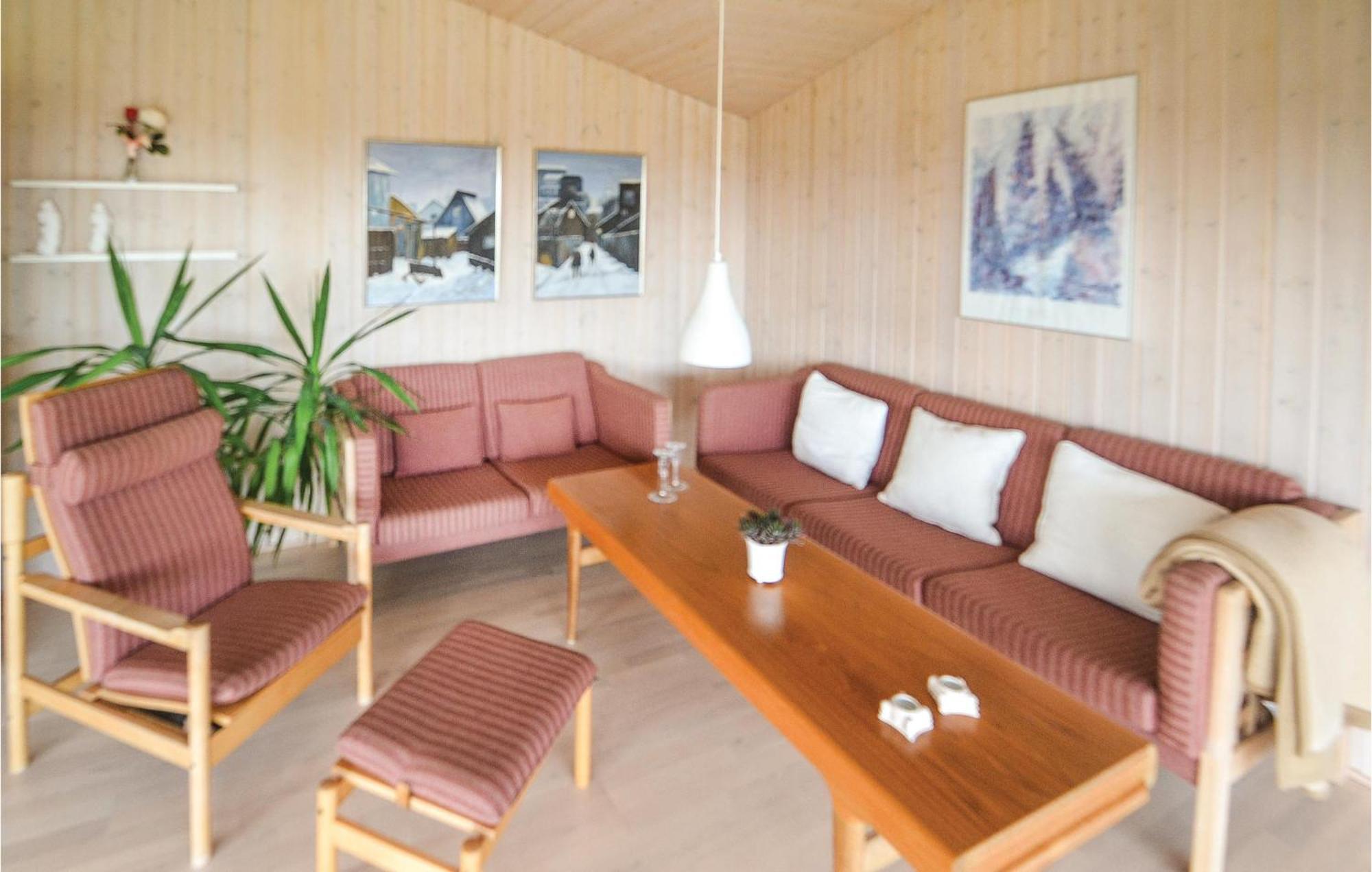 Amazing Home In Orsted With Kitchen Eksteriør bilde